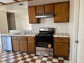 20270 Otoe Rd in Apple Valley, CA - Building Photo - Building Photo