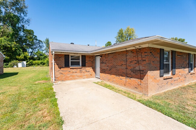 3309 Wandering Ln in Owensboro, KY - Foto de edificio - Building Photo