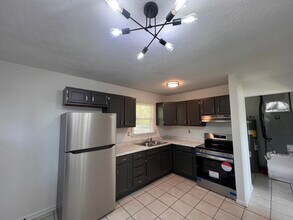 1602 Astaire Ct in Lexington, KY - Building Photo - Building Photo