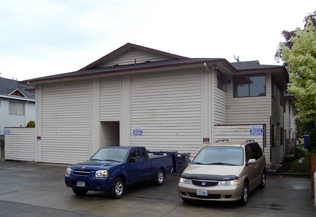 Haida Townhouses in Seattle, WA - Foto de edificio - Building Photo