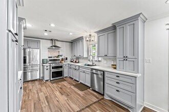 515 Foxglove Ln in Houston, TX - Foto de edificio - Building Photo