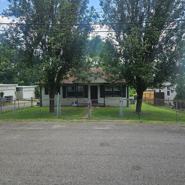 343 Edith Ave in Nashville, TN - Building Photo - Building Photo