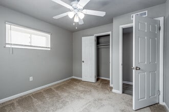 Blue Ridge Apartments in Winchester, VA - Building Photo - Interior Photo