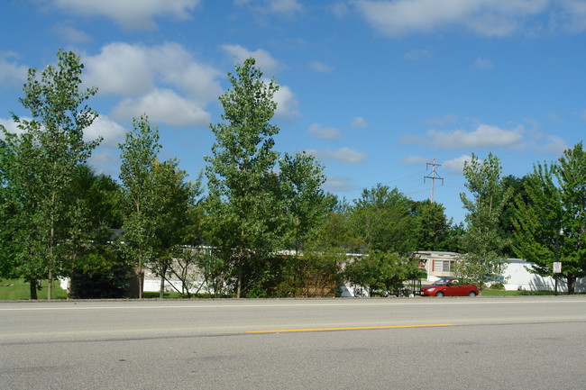 HOMESTEAD VILLAGE in Erie, PA - Building Photo - Building Photo