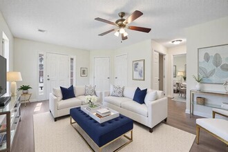 4628 Rolling Brook Ct in Union City, GA - Building Photo - Building Photo