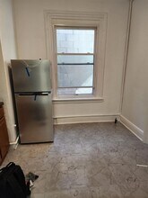 81-10 37th Ave in Queens, NY - Building Photo - Building Photo