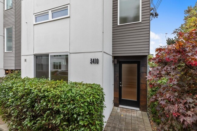 3410 22nd Ave W in Seattle, WA - Building Photo - Building Photo