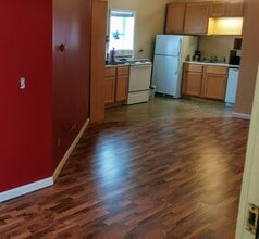 321 N Michigan Ave, Unit 2 in Big Rapids, MI - Building Photo - Building Photo