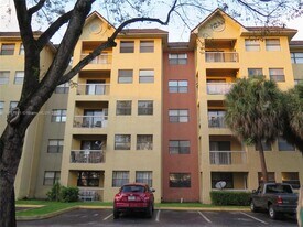 8180 Geneva Ct in Doral, FL - Building Photo
