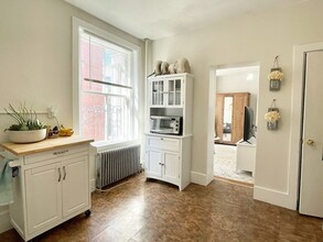 24 Anderson St, Unit 3 in Boston, MA - Building Photo - Building Photo