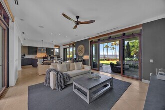 33 Coconut Grove Ln in Lahaina, HI - Building Photo - Building Photo