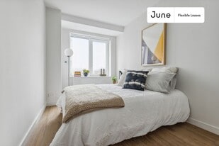 Prime ROOM at The Heritage House, Unit 2 in New York, NY - Building Photo