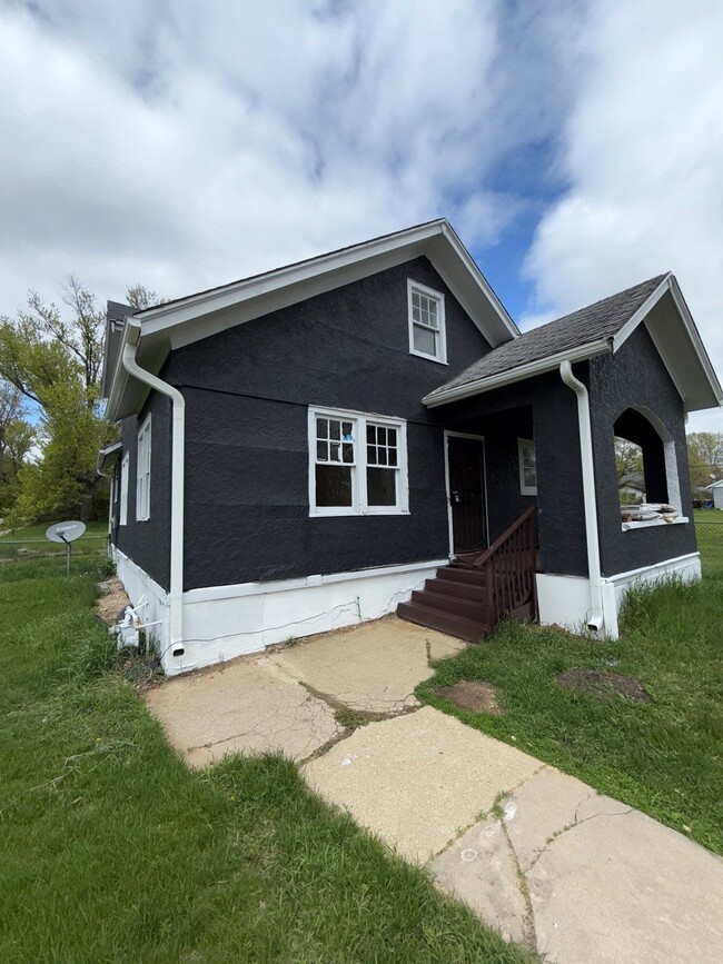 property at 3419 Delaware St