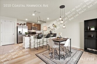 1010 Coastal Hammock Ave in Ruskin, FL - Building Photo - Building Photo