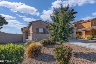18557 W Pueblo Ave in Goodyear, AZ - Foto de edificio - Building Photo