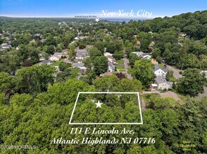 111 E Lincoln Ave in Atlantic Highlands, NJ - Building Photo - Building Photo