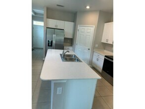 810 Friendship Cir in La Belle, FL - Building Photo - Building Photo