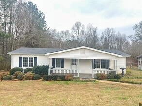 7329 Bates Dr in Cumming, GA - Building Photo - Building Photo