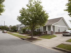 Spring Brook Meadows Senior Villas in High Point, NC - Building Photo - Building Photo