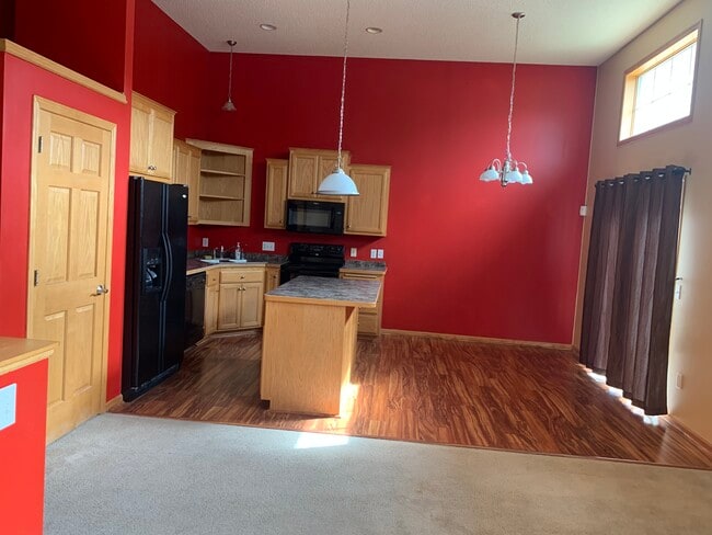 property at 3125 Legacy Ln