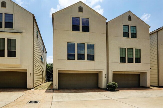 property at 908 Patterson St
