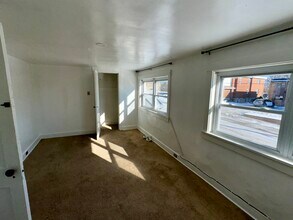 905 Perry Hwy in Pittsburgh, PA - Building Photo - Building Photo