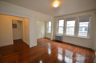 1167 Boylston St, Unit 18 in Boston, MA - Building Photo