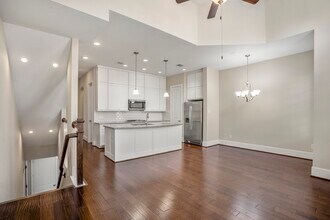 11005 Acorn Falls Dr in Houston, TX - Building Photo - Building Photo