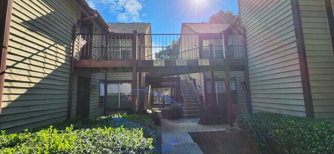 714 Cypress Pointe St in Alpharetta, GA - Building Photo - Building Photo