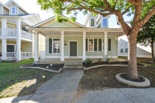 9810 Walnut Hill Dr in Providence Village, TX - Building Photo