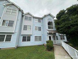 610 Edpas Rd in New Brunswick, NJ - Building Photo