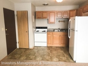 Fairmont Apartments in Minot, ND - Foto de edificio - Building Photo