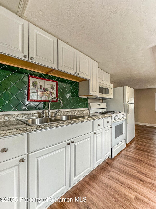 property at 502 Cypress St