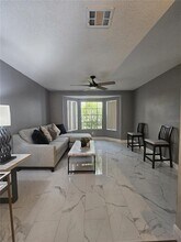 2656 N Horseshoe Bay Dr in Kissimmee, FL - Building Photo - Building Photo