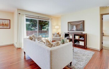 5 Sausalito Blvd in Sausalito, CA - Building Photo - Building Photo
