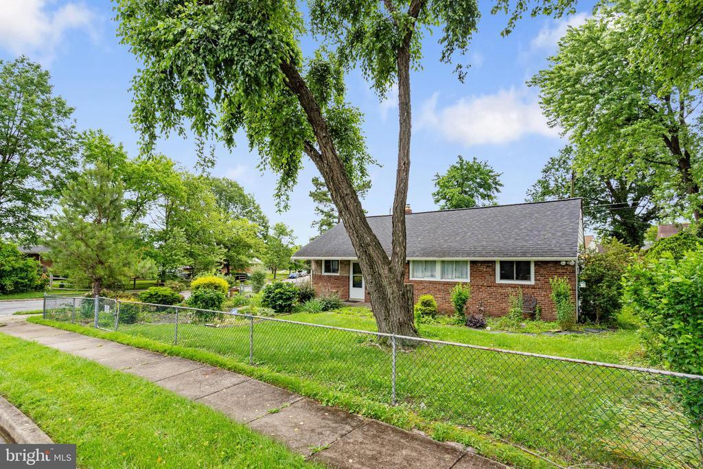 2000 Longview Ct in Rosedale, MD - Building Photo