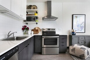 Highland Junction in Denver, CO - Building Photo