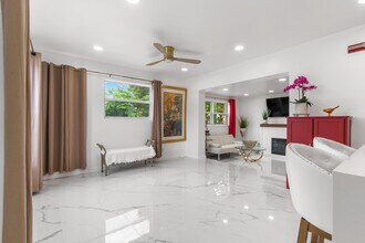 201 NE 28th Ct in Boynton Beach, FL - Building Photo - Building Photo