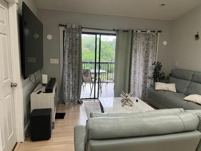 property at 5721 Riverside Dr