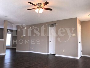 8710 Aylesworth Dr in Indianapolis, IN - Building Photo - Building Photo