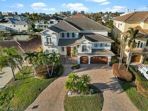 405 Tradewinds Ave in Naples, FL - Building Photo - Building Photo