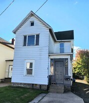 1117 E 9th St, Unit 2 in Erie, PA - Building Photo