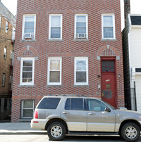 712 E 216th in Bronx, NY - Building Photo - Building Photo