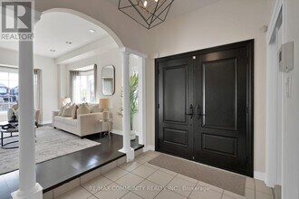 62 McCourt Dr in Ajax, ON - Building Photo - Building Photo