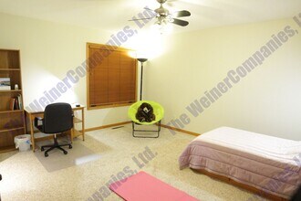 1804B Glenwood Oaks Ct in Urbana, IL - Building Photo - Building Photo