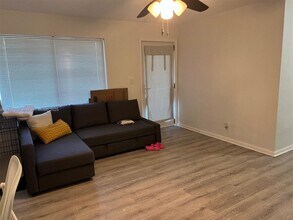 500 E Country Club Cir in Plantation, FL - Building Photo - Building Photo