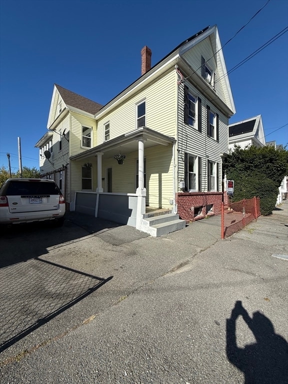 property at 213 Concord St