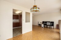 109 King St E photo'