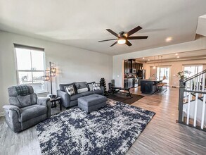 7731 Blackburn Ridge Dr in Manassas, VA - Foto de edificio - Building Photo