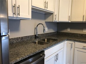 1219 Tulip St in Liverpool, NY - Building Photo - Building Photo